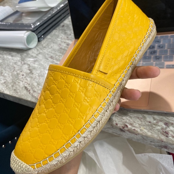 Gucci Espadrilles Yellow - Picture 2 of 2